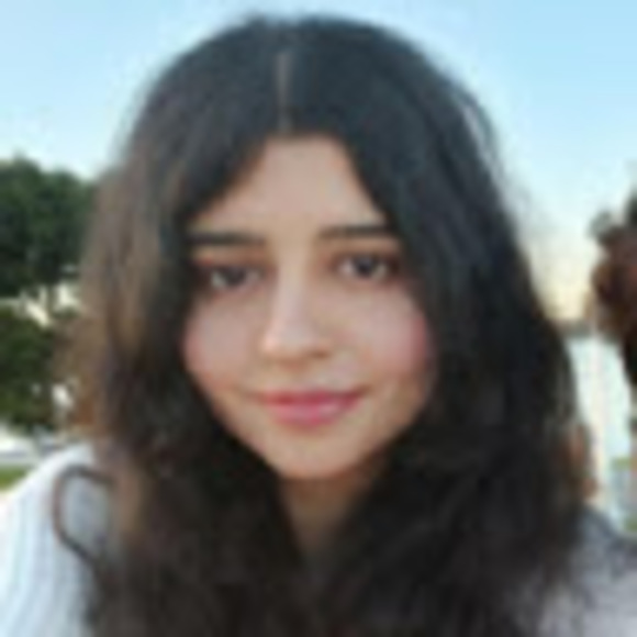 Meet your Posher, Gaby - Picture 1 of 1